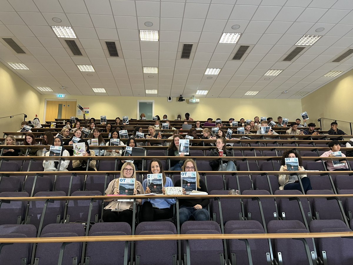 LukeMcRoyJones's tweet photo. A pleasure to be back at @PlymUni today on behalf of @The_AOP to meet 1st year optometry students, welcoming them to their new career and outlining the support on offer from the AOP throughout their studies and career! Great to meet you all! @PlymOptometry https://t.co/MvjdlRoiXH