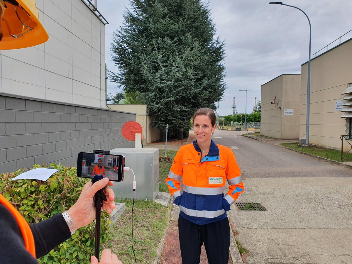 Presse | Aujourd'hui Camille Bonenfant-Jeanneney Directrice Générale de <a href="/Storengy/">Storengy</a> recevait la presse sur le site de Saint Illiers (78) pour annoncer notamment que les réserves de #Stockage de gaz sont remplies à 97 % <a href="/pierre_chambon/">Pierre Chambon</a> <a href="/leparisien_78/">Le Parisien | 78</a> <a href="/RTLFrance/">RTL France</a> <a href="/Reuters/">Reuters</a> <a href="/TF1/">TF1</a> <a href="/BFMTV/">BFM</a>