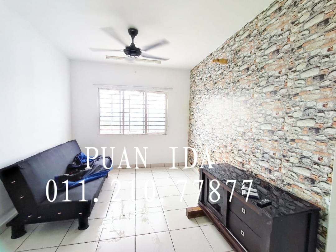 IdaHartanah's tweet photo. KARISMA ECO MAJESTIC
RM800 WITH TABLE TOP!
Well maintain unit!
(INTAKE OCTOBER)

800sqft
3rooms 2 bathrooms
TABLE TOP
TV CABINET
SOFA
FULL GRILLS
WATER HEATER
2 CARPARKS

Puan Ida 
https://t.co/uLmILxkS6o

011.210.77877 https://t.co/3I3W5TNHF6