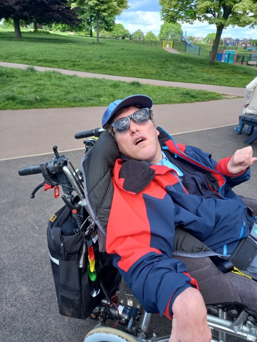 _rainbowliving's tweet photo. Michael and Simon took a walk around Heavitree Park – it’s lovely to see you both looking so happy, we hope you enjoyed your walk 😊  #ExeterRainbowHouse #IndependentSupportedLiving #NiceDayForAWalk https://t.co/s9caSLQgBA