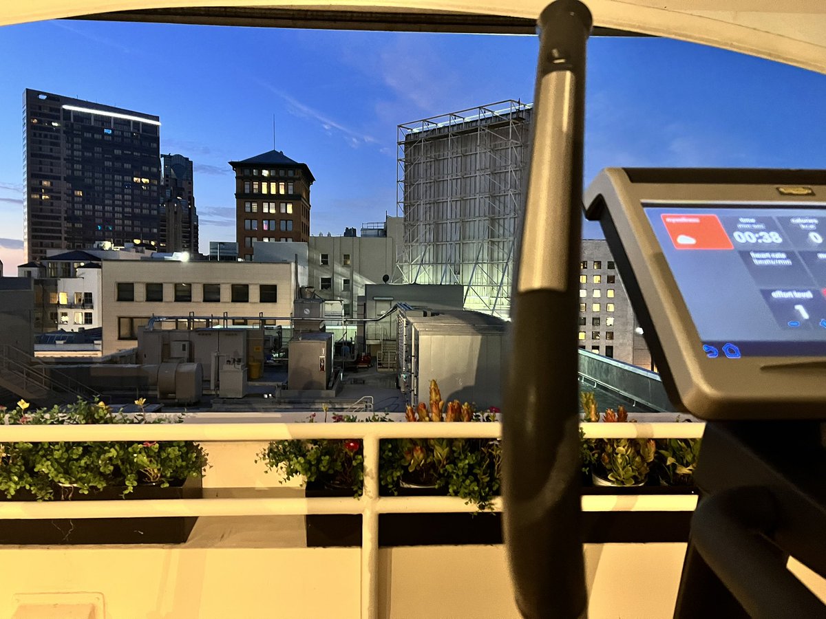 Talk about that #SanFrancisco view. I could hardly sleep so I’m up and getting “pumped” for day 1 of #DF22