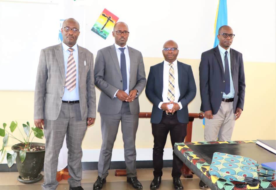 UTAB_BYUMBA (@utab_byumba) on Twitter photo 1/2 <a href="/Uni_Rwanda/">University of Rwanda</a> HQ, Gikondo. The Vice Chancellor of <a href="/UTAB_BYUMBA/">UTAB_BYUMBA</a> Fr. Dr. Munana Gilbert, O.P. holds a bilateral meeting with Dr. Kayihura Muganga Didas, the Ag. Vice Chancellor of <a href="/Uni_Rwanda/">University of Rwanda</a> Their discussions revolved around Higher Education matters of mutual interest notably 1/2 <a href="/Uni_Rwanda/">University of Rwanda</a> HQ, Gikondo. The Vice Chancellor of <a href="/UTAB_BYUMBA/">UTAB_BYUMBA</a> Fr. Dr. Munana Gilbert, O.P. holds a bilateral meeting with Dr. Kayihura Muganga Didas, the Ag. Vice Chancellor of <a href="/Uni_Rwanda/">University of Rwanda</a> Their discussions revolved around Higher Education matters of mutual interest notably