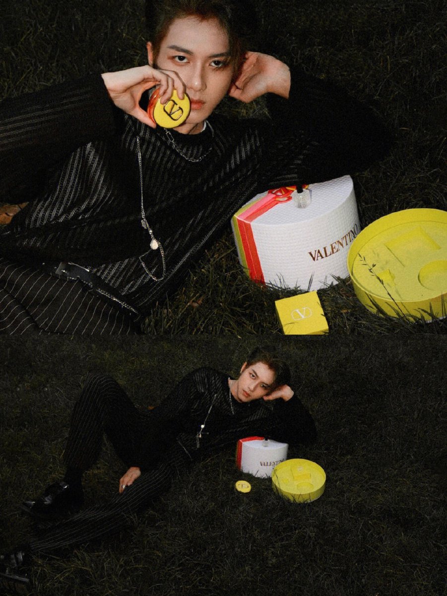 [220920]
Yixuan xiaohongshu update 🍠

“OOTD｜⚫️🍃
The compatibility of All black and green 💯”

Are we will get Yixuan for Valentino beauty? 👀

#YIXUAN #KINGSTON #亿轩