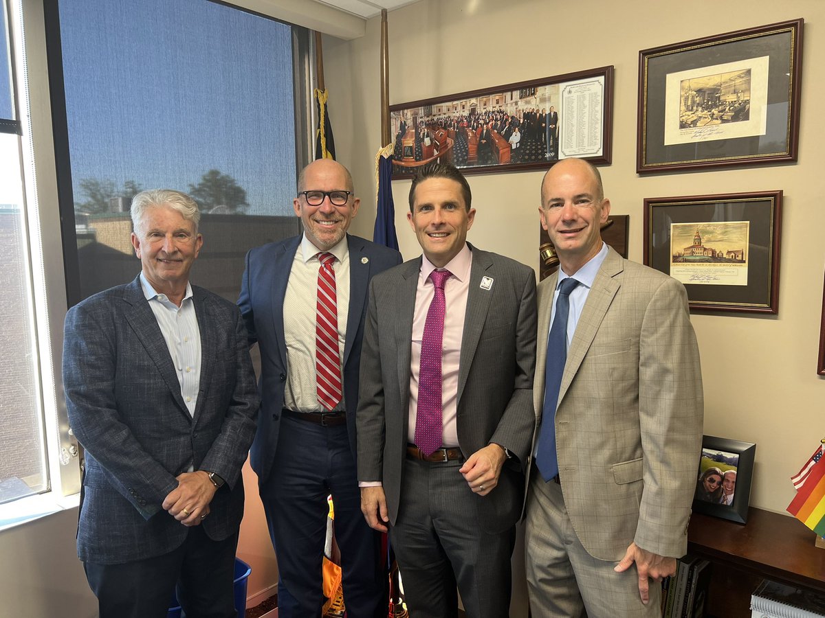 Great to meet w/ Randy Clarke, @wmata’s new CEO, and Michael Goldman this morning. We had a great discussion about WMATA’s future and how we can better serve riders.
