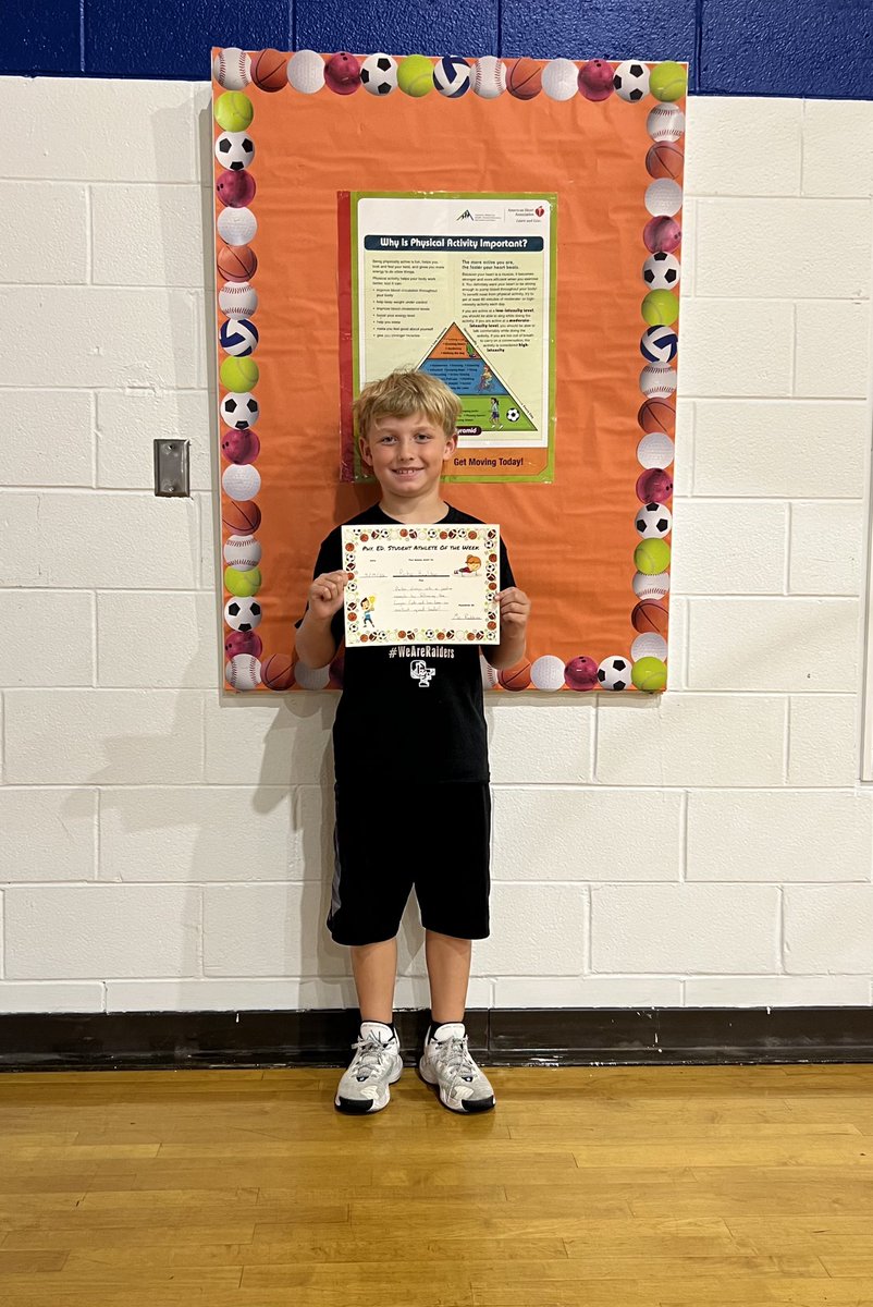 MrRobbins142's tweet photo. Congratulations to this weeks Student Athlete’s of the Week! Keep up the awesome work! @KerkstraCougars @mrsstazzone @MrsKoschnitzky @MissSavage142 #GreatHappensHere #engage142 https://t.co/If8jGn3Ab9