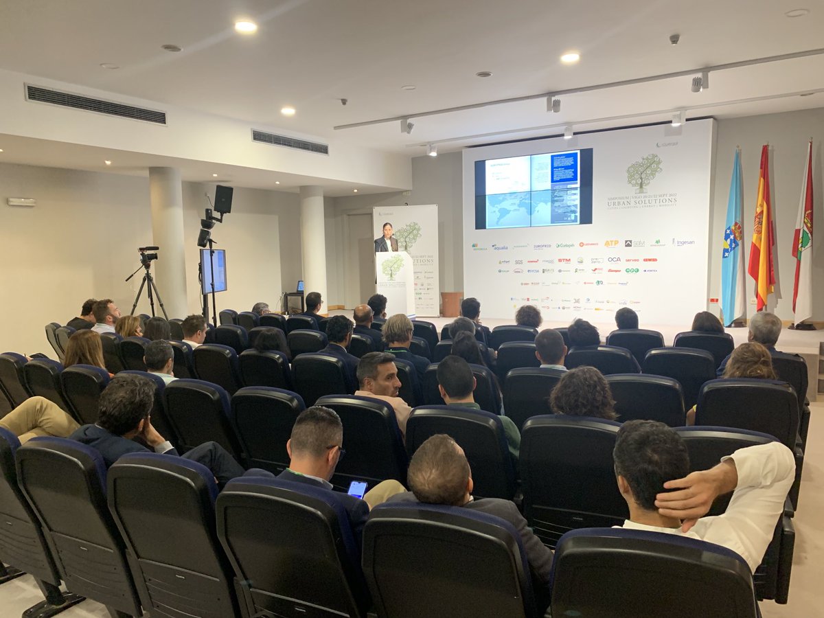 <a href="/SilviaFdezPrez/">Silvia Fernández PQ</a> interviene en el Simposium #urbansolutions organizado por <a href="/Cluergal1/">Cluergal</a> en representación de <a href="/EurofredES/">Eurofred</a>
