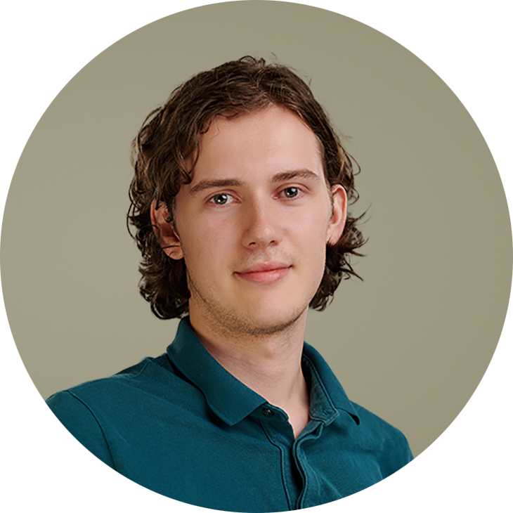 Fairlingo's tweet photo. Yay! De nieuwe foto’s van onze Community Managers zijn binnen. Dit keer is er voor een bewerkbare achtergrond gekozen. Welke kleur vind jij leuker, groen of grijs? 

Maak kennis met ons team via https://t.co/cuZ2tSNdzm

#vertaalbureau #overons https://t.co/QbxDDvt3Bc
