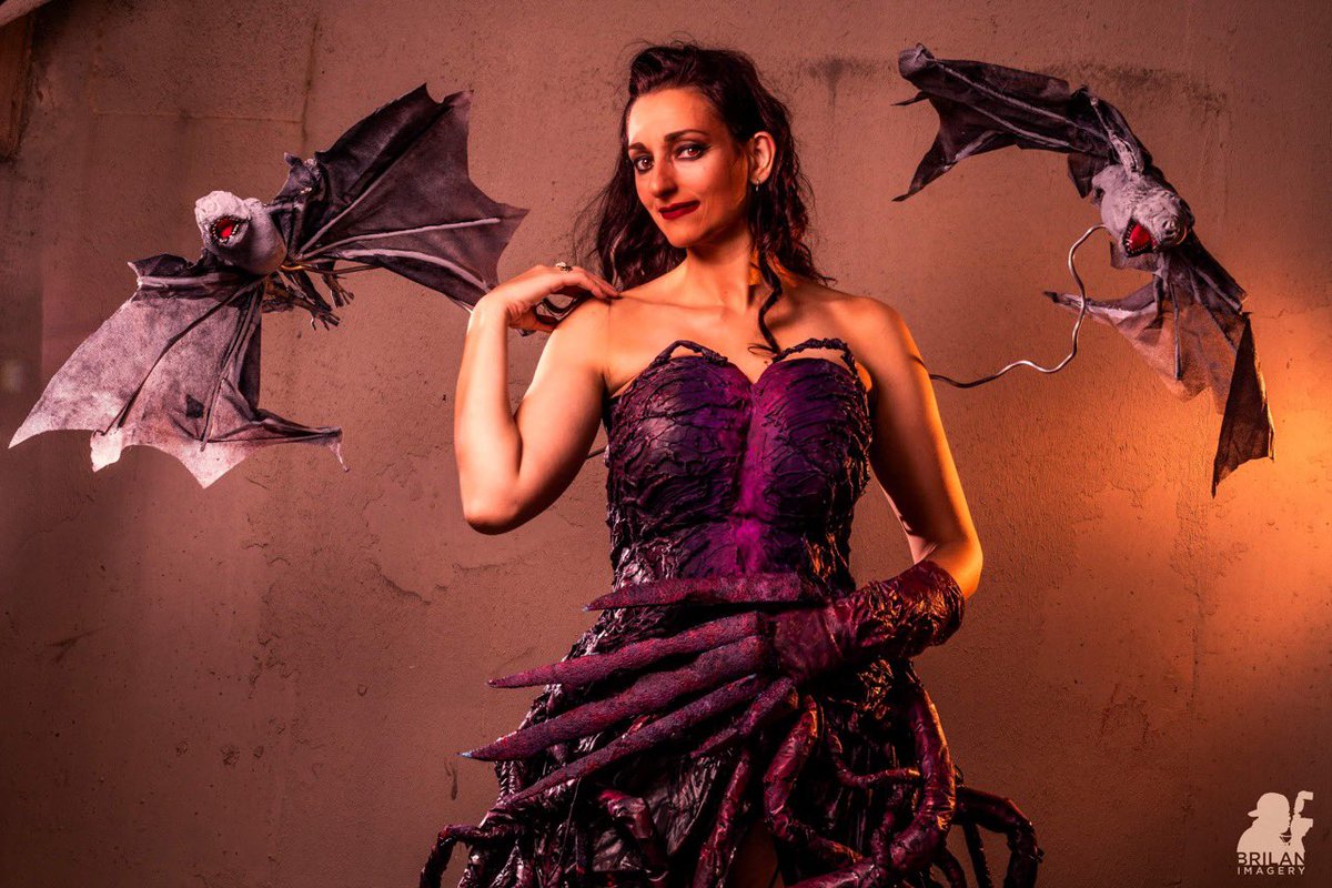 “It’s time.”

📸 <a href="/BriLanImagery/">Brian Lansangan</a> 

Dress and bats made by me. Dress inspired by <a href="/lie_chee/">Lie | Disguised Trash Panda</a> 

#vecna #vecnastrangerthings #vecnacosplay #strangerthings #strangerthingscosplay #upsidedown #upsidedowndress #demobats #cosplaycouture <a href="/Stranger_Things/">stranger things</a>