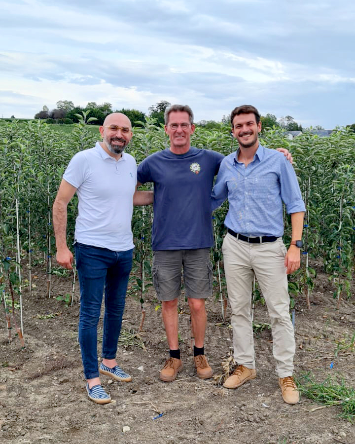 StollerEurope's tweet photo. 🌿🍅 Last week our team has been visiting some crops in France where they have used the #StollerSolutions in their crops. It’s been a very nice experience and company!
#BioForge #StimulantePlus #FrenchCrops #Récoltes #ValléDeLaLoire https://t.co/qhKcn99hJw