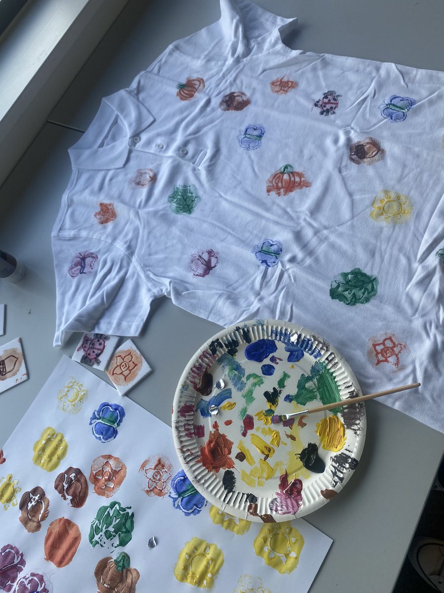 ChloemayUsw's tweet photo. Using paint to create a T-shirt design. We used the book “Listen” and created stamps to show the narrative of the story.🎨👕@AshaKerai https://t.co/vUI8CHDcYB