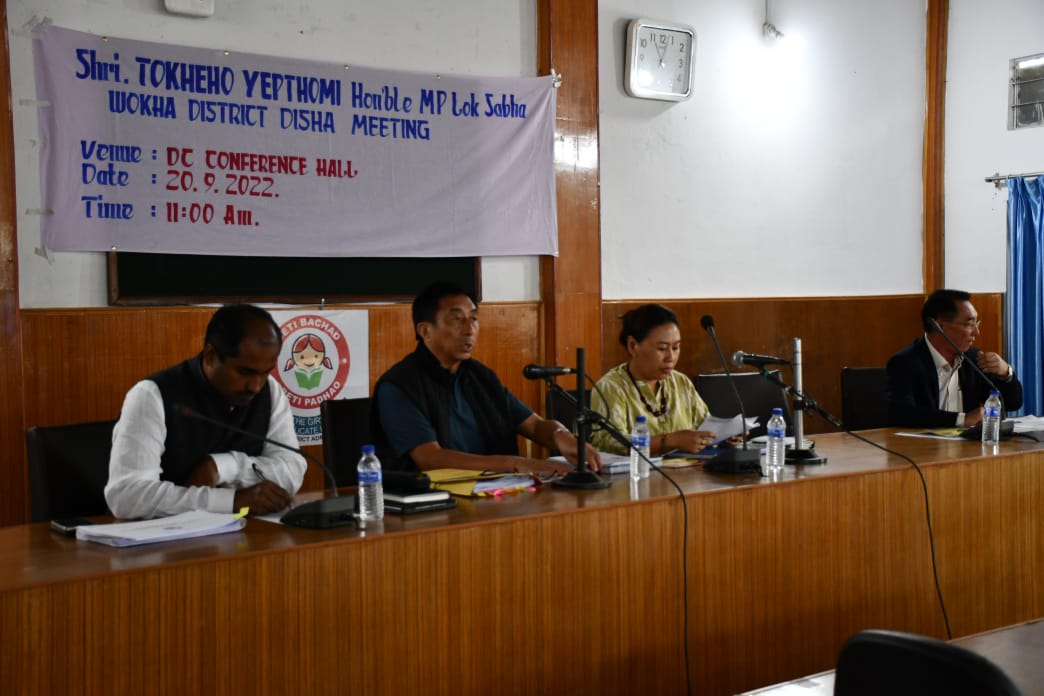 TokhehoYepthomi's tweet photo. Chaired the Wokha DISHA meeting. Reviewed the implementation of various Central Sponsored  Schemes. @girirajsinghbjp @SPhangnon https://t.co/6vUXJbLXny