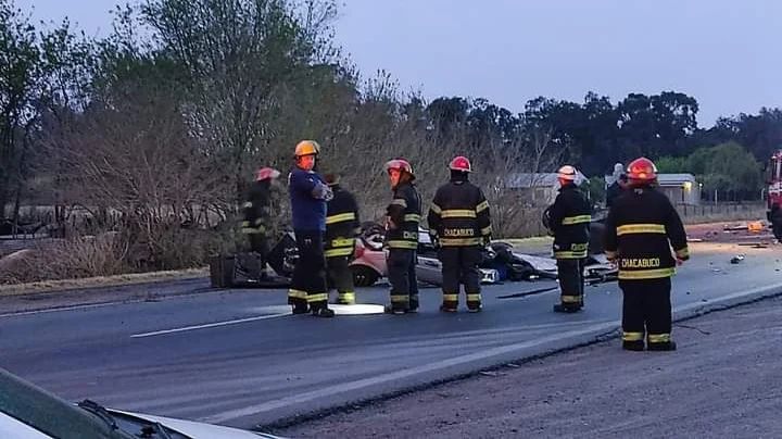 VECINO DE MERCEDES MUERE EN ACCIDENTE SOBRE RUTA 7 sprotagonistas.com/2022/09/20/vec… a través de @Semanario Protagonistas