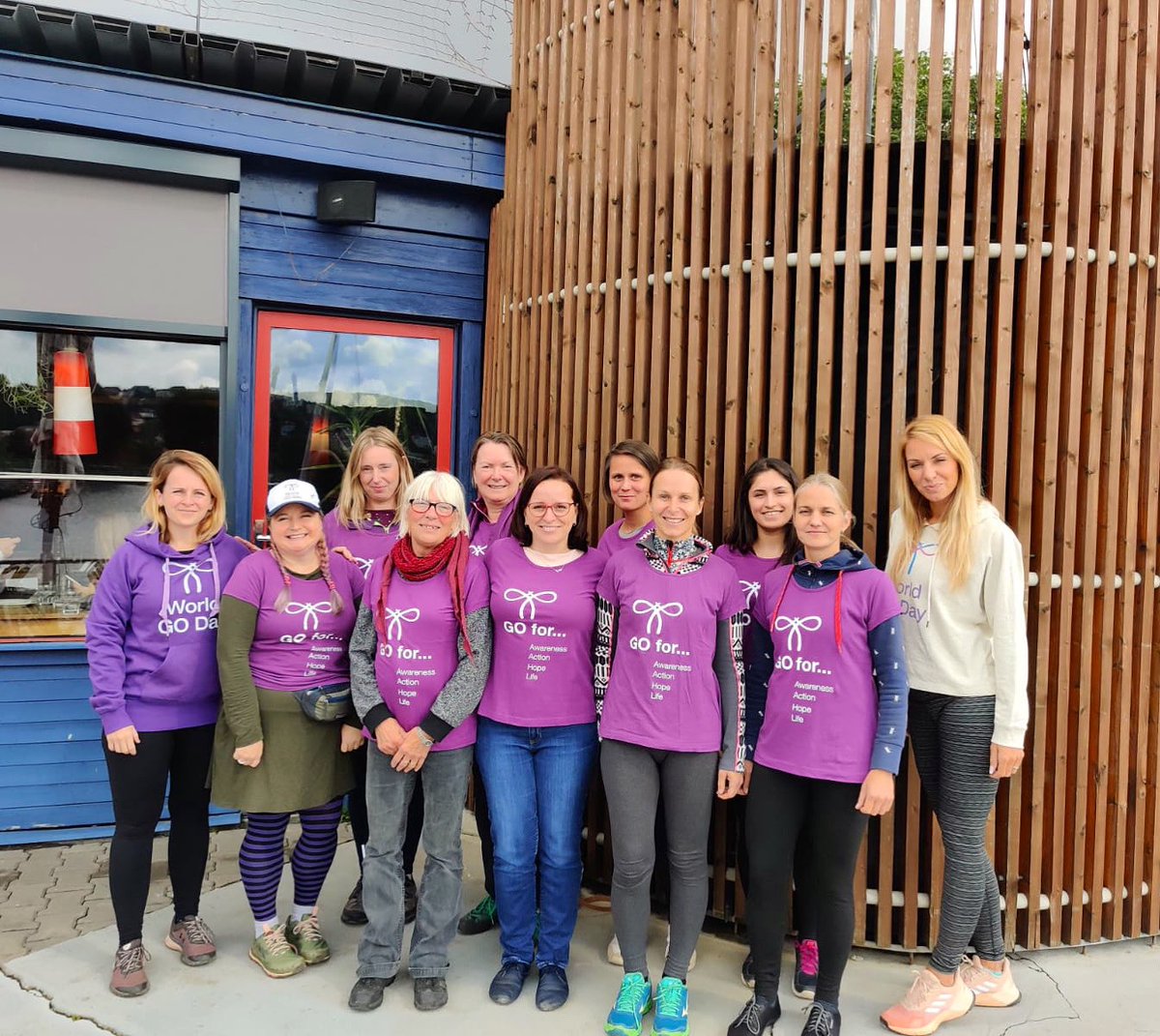 Here’s how the ESGO &amp; ENGAGe office staff show their support for gynae cancer patients! 💜🧡💜 #GoforPurple Later this afternoon we will go on the Purple awareness Ride through Prague. 🚴‍♂️🚴 #GOForHealthyLifestyle