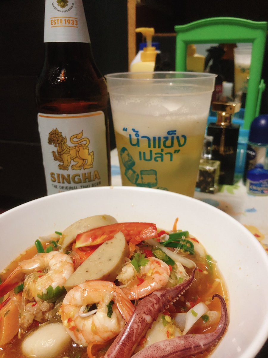 Za1501's tweet photo. เหงา…🍻 https://t.co/WpTl8hvshe
