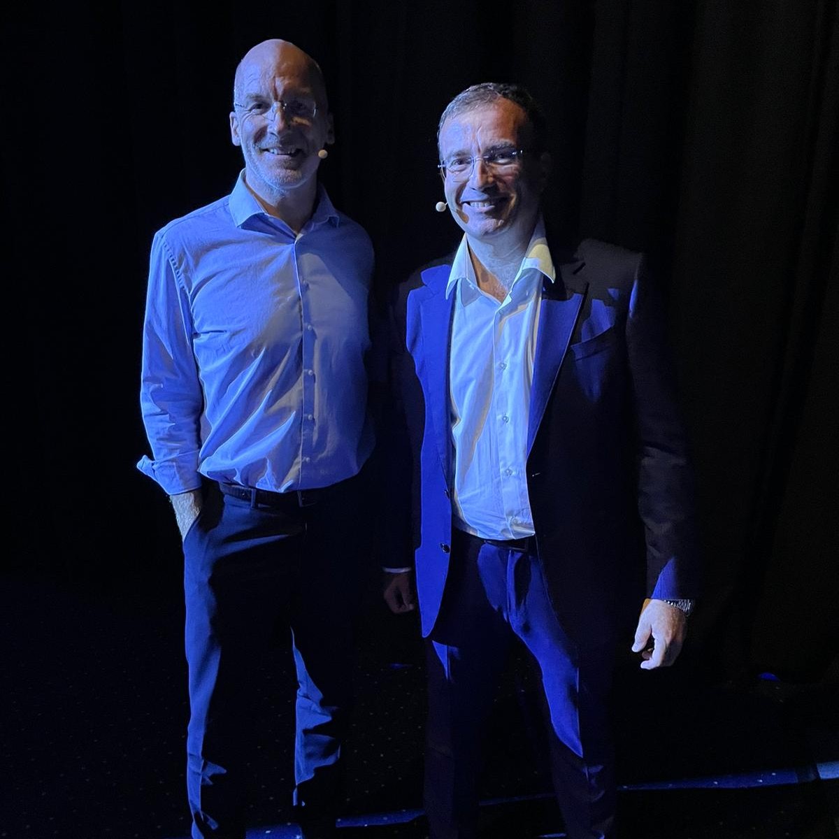 EricssonSoftw's tweet photo. 👏 Great session on the ultimate network transformation – going #CloudNative – by @ericsson's @Jan_E_Karlsson and @Telefonica's Cayetano Carbajo at #TMFDigital! 

Looking forward to seeing what the future holds. Learn more: https://t.co/MIBWTZQTDn

@tmforumorg https://t.co/chF7AfqY9e