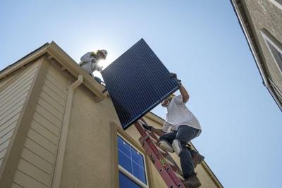 It depends upon whether the homeowner owns the solar system or is leasing it. What home buyers and sellers should know before they buy or sell when it comes to solar..

#SolarPanelEnergy #OwningVsLeasing at-pw.advisor.news/do-solar-panel…