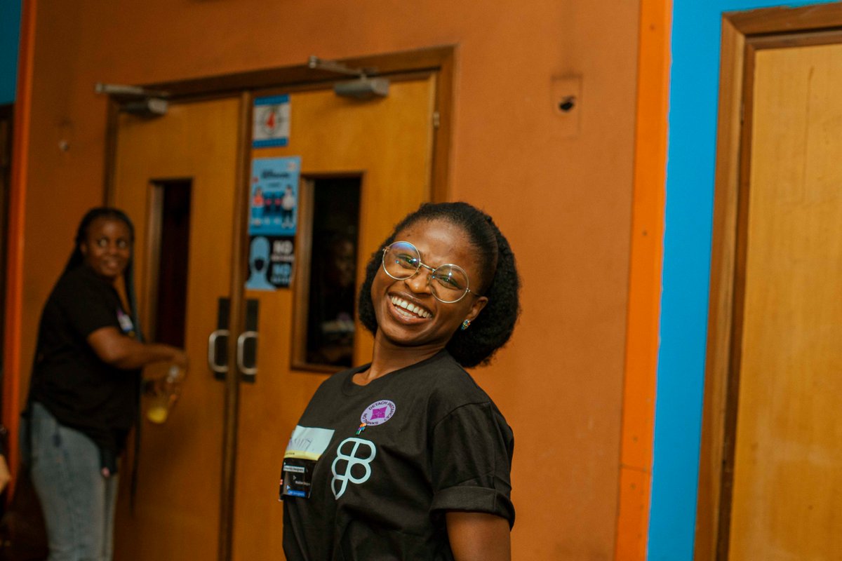 MemeAmity's tweet photo. Designers Hangout was a success, and I'm glad to be one of the people that volunteered to see the success of that event. Let me serve you beautiful jpegs
#DesignersConnect
#fofuyo
#fofafrica
#designers https://t.co/49P3glR9la