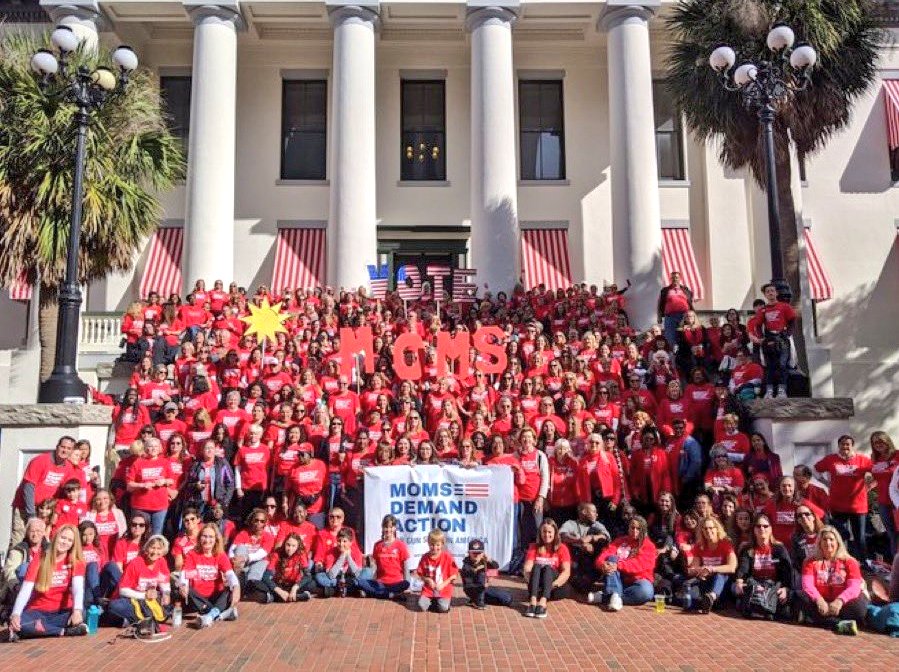 g0ldengirl9999's tweet image. 📣 It's #NationalVoterRegistrationDay!

As a FL @MomsDemand vol. I’m a voter because kids should be safe at school,and I support Fed. gun safety laws.
Is your registration up-to-date?Text the word REGISTER to 644-33, make sure your voice is heard in November. #MomsAreEverywhere