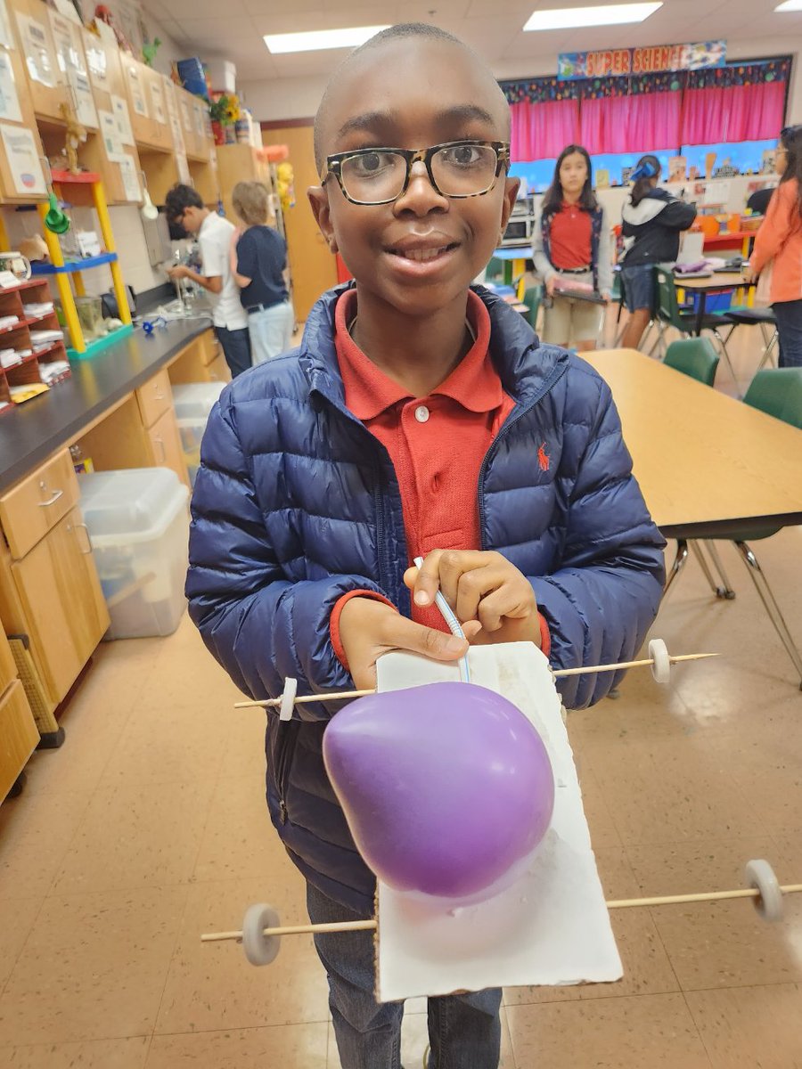 rdz_noyola's tweet photo. Future Engineers.....way to go Mrs.Armendariz GT class!! #genioustime #engineersintraining @RanchoVerdeElem @DDarmendariz https://t.co/iSjKTs8Jzc