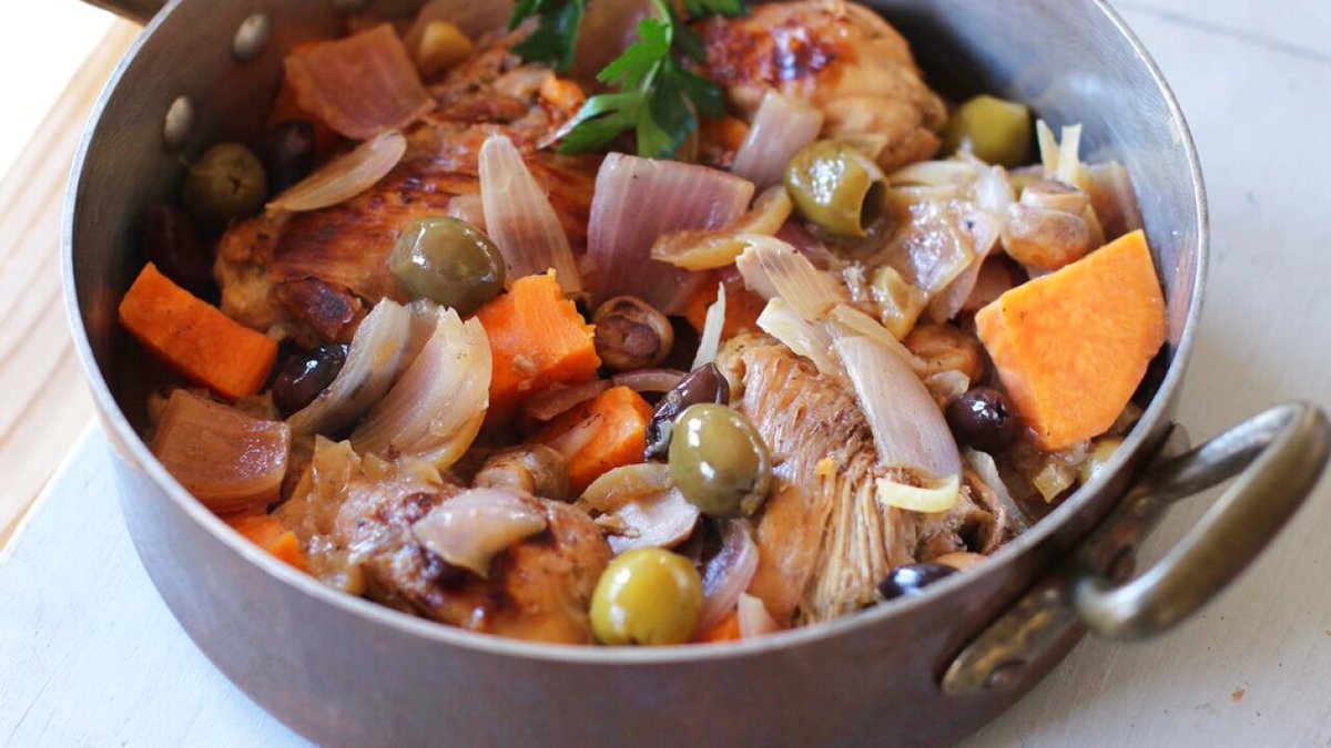 abc15's tweet photo. Why the FDA just warned the public not to cook chicken in NyQuil
 https://t.co/B1SmbynV2j #abc15 https://t.co/Ewwlzo7Nph