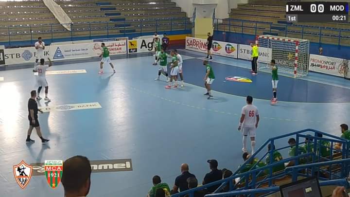 al_ahmar99's tweet photo. بداية مباراة الزمالك والمولدية في الجولة التالتة من البطولة العربية المؤهلة لكاس العالم للاندية https://t.co/oJa2Ogb1FQ