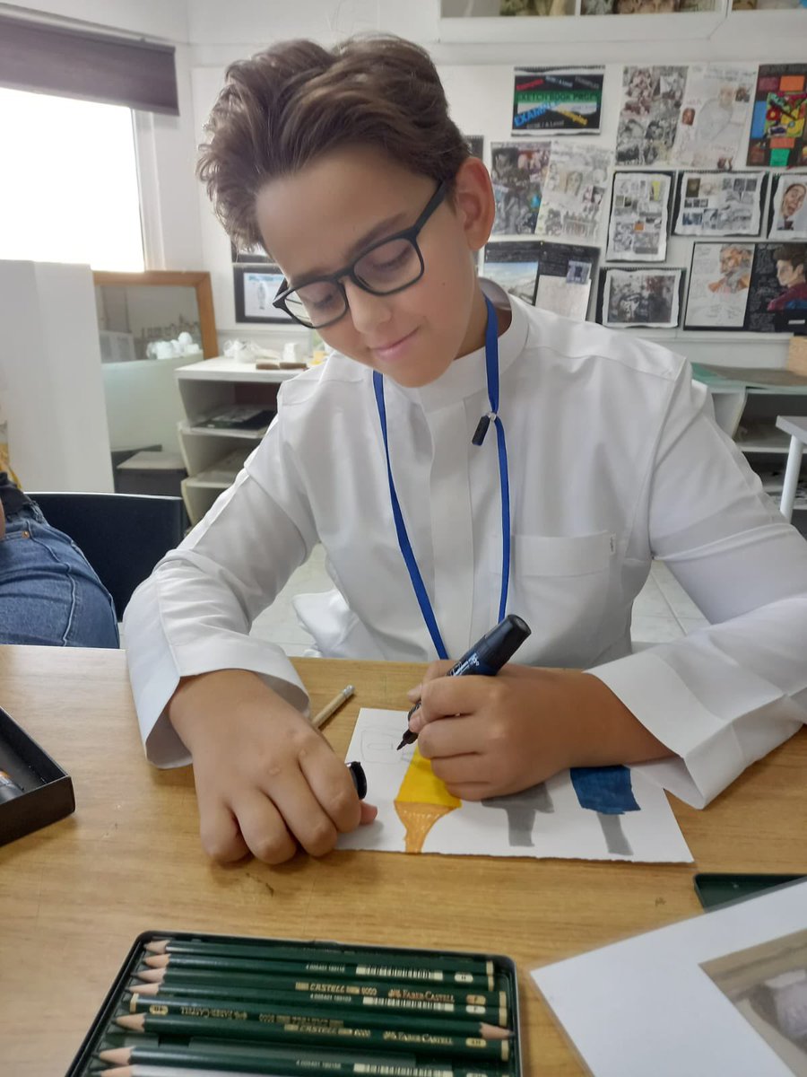BISRCreates's tweet photo. Happy Saudi National Day! KS3 students in green and white during their Art lessons today. #bisrCreates #ArtwithMrsK #BISRHamra https://t.co/VjQFGISkT9