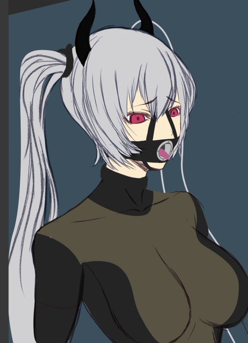 チラッと。
コレも進めなきゃ…。

ちなみにキャットスーツは胴体中央のみセミトランスラバー。
淫紋を透かす作戦。

あまり差分は作らずにパパッと完成させられれば良いなー😅 