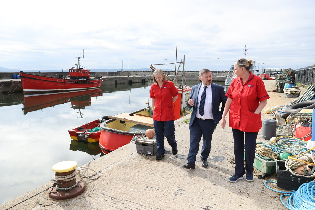Health Minister Robin Swann has praised the work of health and social care staff, firefighters and community representatives who support residents of Rathlin Island.

Read ➡️health-ni.gov.uk/news/health-mi…
