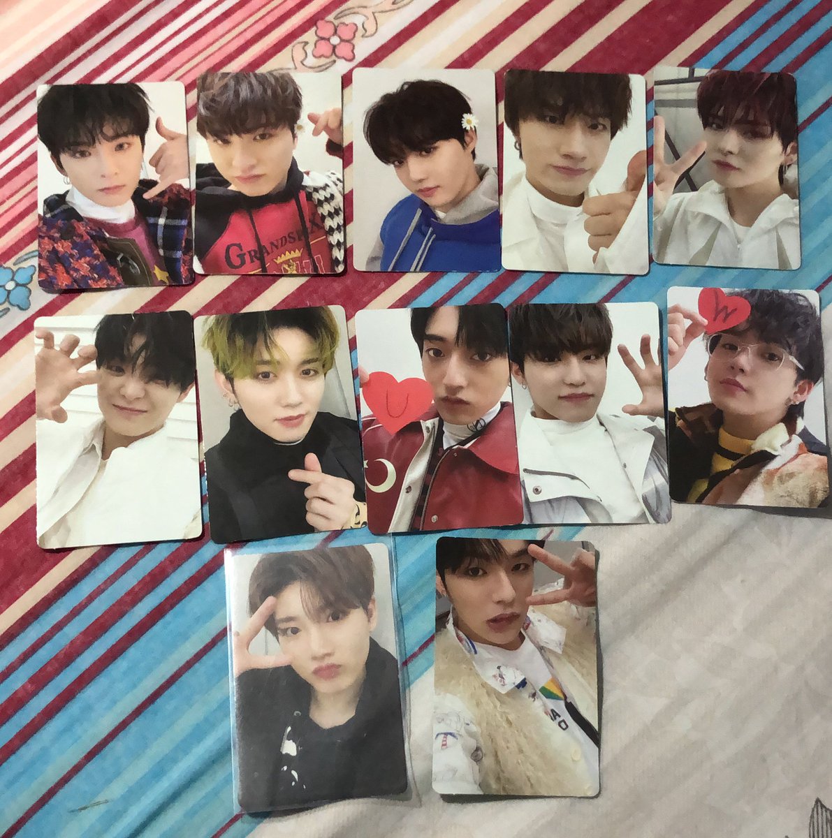 peachberrieph_'s tweet photo. Available members and PC's per member

Hyunsuk ✔️
Yedam ✔️
Junkyu ✔️
Haruto ✔️
Doyoung ✔️
Junghwan ✔️
Asahi ✔️
Yoshi ✔️
Jeahyuk ✔️
Jihoon ✔️
Jungwoo ✔️
Mahisho ✔️ https://t.co/HnChtY8HvW