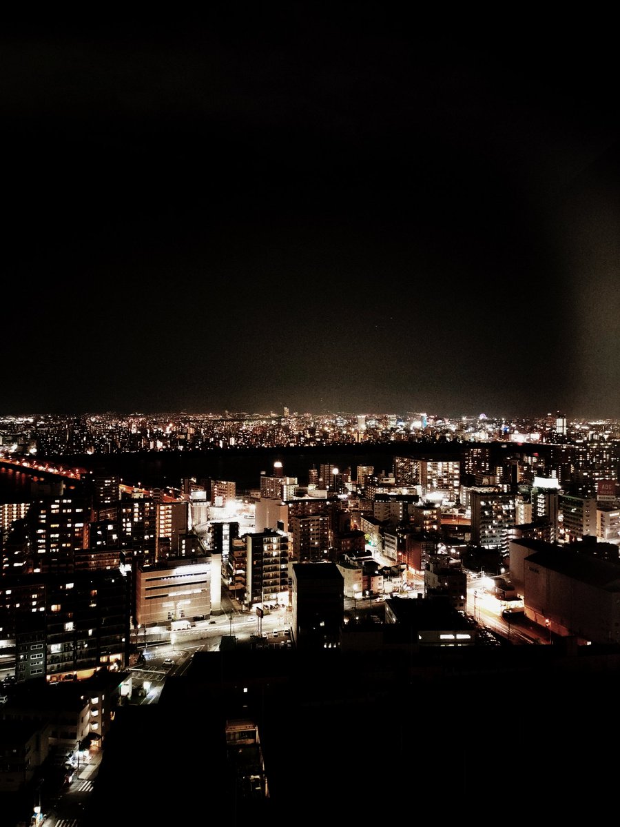 Buildify_yp's tweet photo. 梅田からミ���ミの景色👀　大阪港の観覧車🎡まで見えるんですね、知らなかった！！ https://t.co/3anwP3igiI