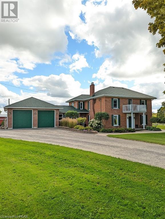 kjbarrick's tweet photo. Check out my #listing in #Selwyn #ON  #realestate #realtor https://t.co/2cE3AZsylc https://t.co/Z4rmniMCp1