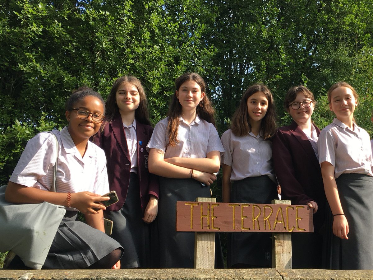 invictagrammar's tweet photo. The first of six guided nature walks in
@VintersValley Nature Reserve, for Wednesday afternoon POP last week. Great fun identifying trees and learning about the history of the old country park estate.
#personaldevelopmentlearning #pop #invictapop https://t.co/IGWTbMmQoU