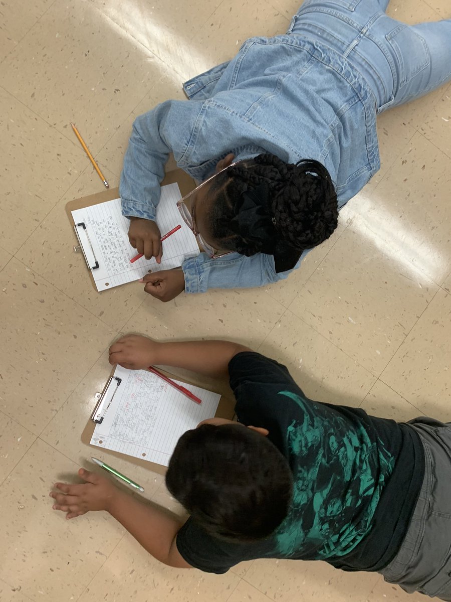 warrior_wallick's tweet photo. Peer revising poetic summaries today! https://t.co/sIlDYCBp7v