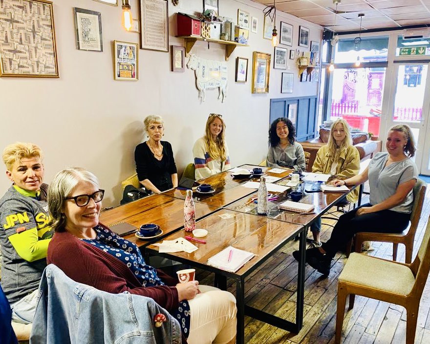drchloetulip's tweet photo. What a lovely morning it was on Sunday. Thanks to @lauraroklicer for doing a workshop on creative writing and dreams in aid of @AlzheimersBRACE. For Swansea-based folk, we will be running more events every month on Sunday mornings in Hayes &amp; Beale on the bryn y mor road 😊 https://t.co/9GnX0efMwF