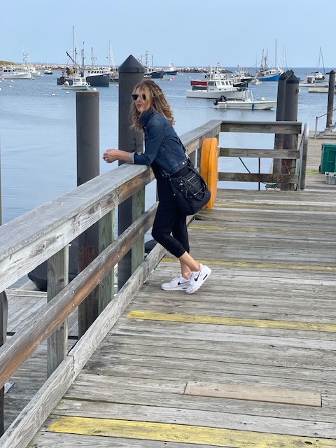 Fashioncoach's tweet photo. Because my IG account has been down, I've been focusing more on blogging and guess what? I've missed it! Another blog is up today--hope you'll take a peek. Warning...it may make you hungry.
https://t.co/3QDCJ200vs
#ontheblog #newblog #styleblog #over50blogger #over50style https://t.co/q3afsLE4fK
