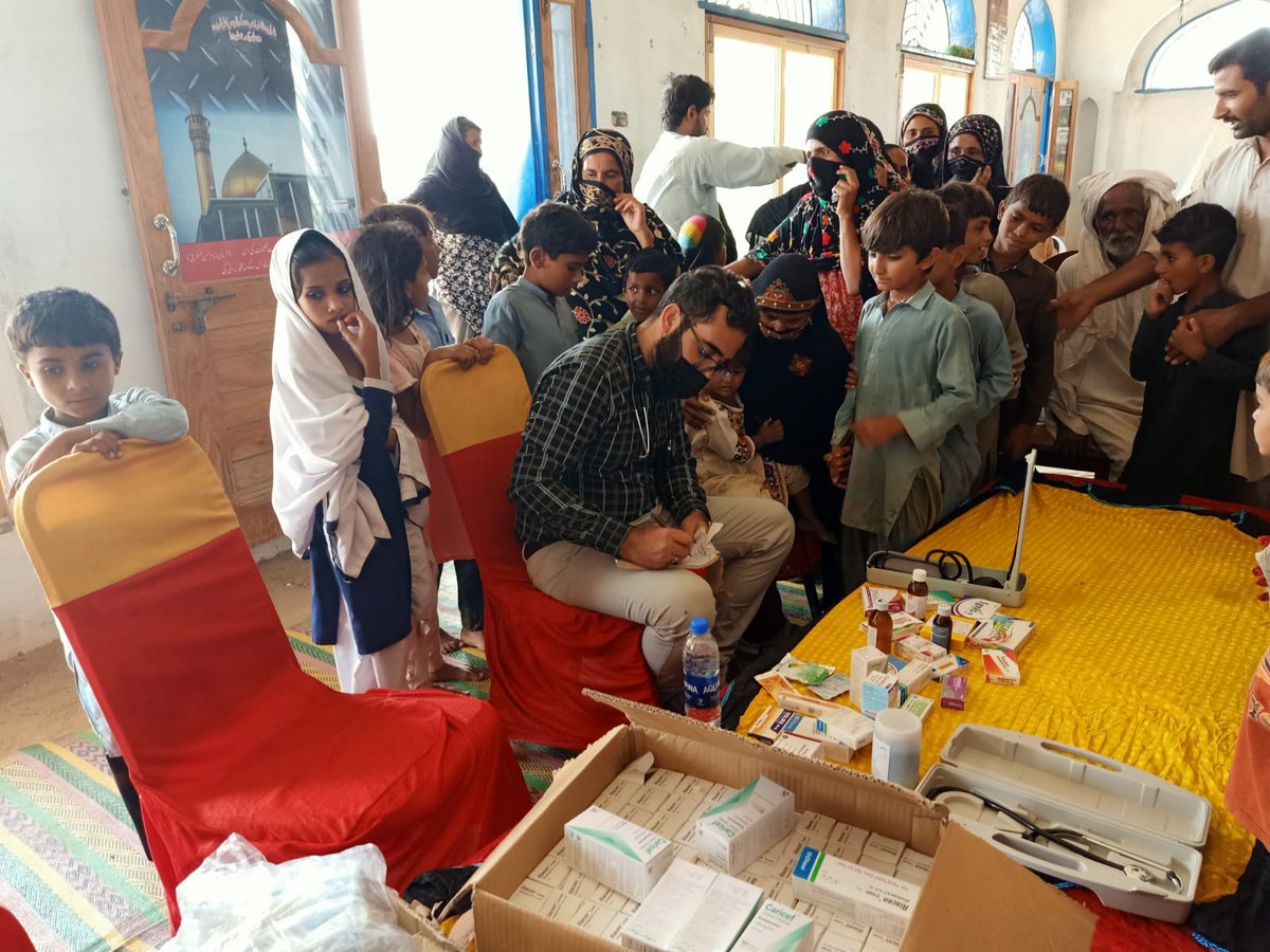 Medical and Psychiatric Camp setup by Fountain House &amp; Akhuwat for flood affectees in Tonsa City, D GKhan, Punjab.
To donate please visit Fountainhouse.com.pk

#Floods #Floodrelief #MedicalCamp #Support #donate