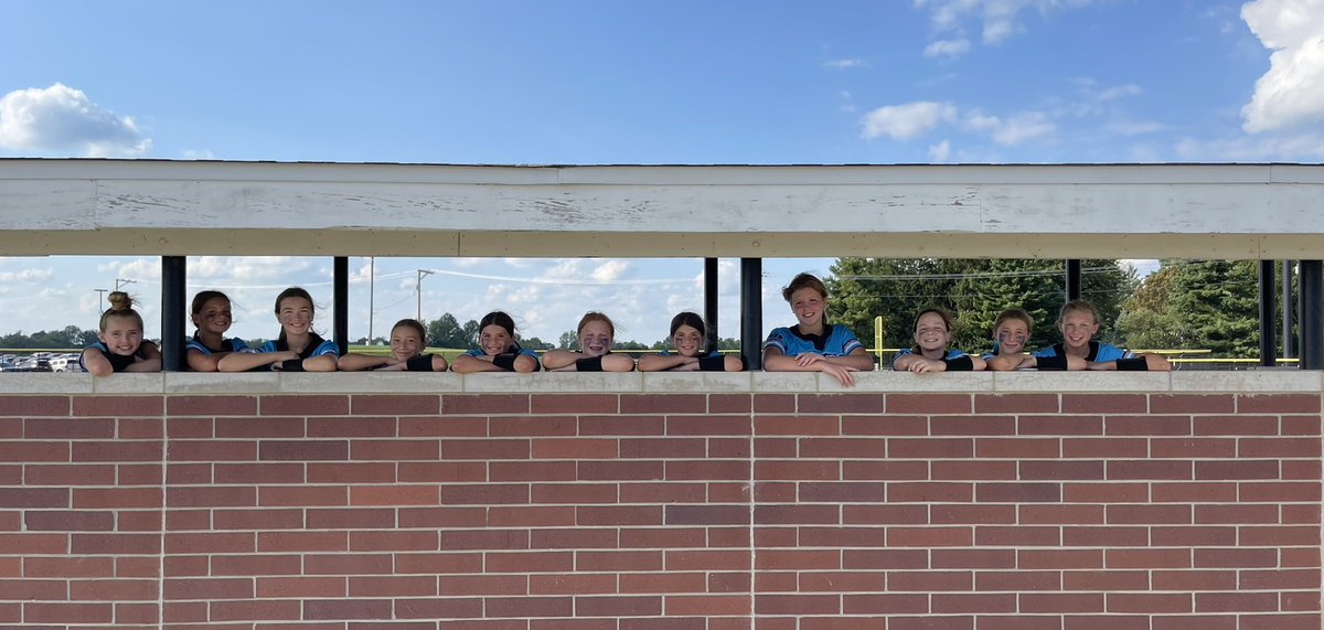 WILightning2029's tweet photo. Played some great competition this weekend at the PGF Super Select in Indy. Went 2-3, including a nice bracket win Sunday and a tough 6-4 loss in the 2nd round. #lightningpride #getbettereveryday #sticktotheprocess https://t.co/8102Om2EzY