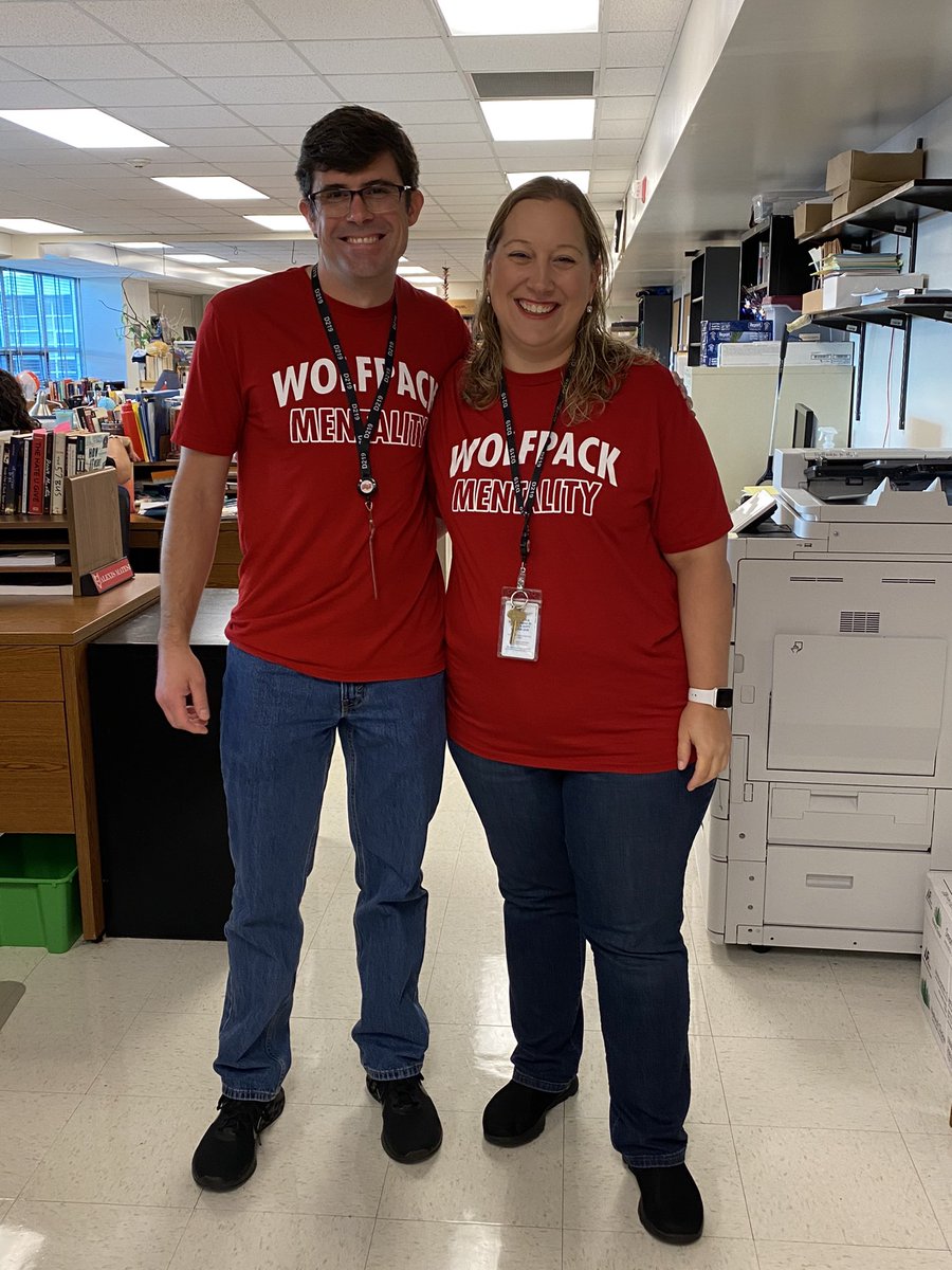 Niles West English tweet media