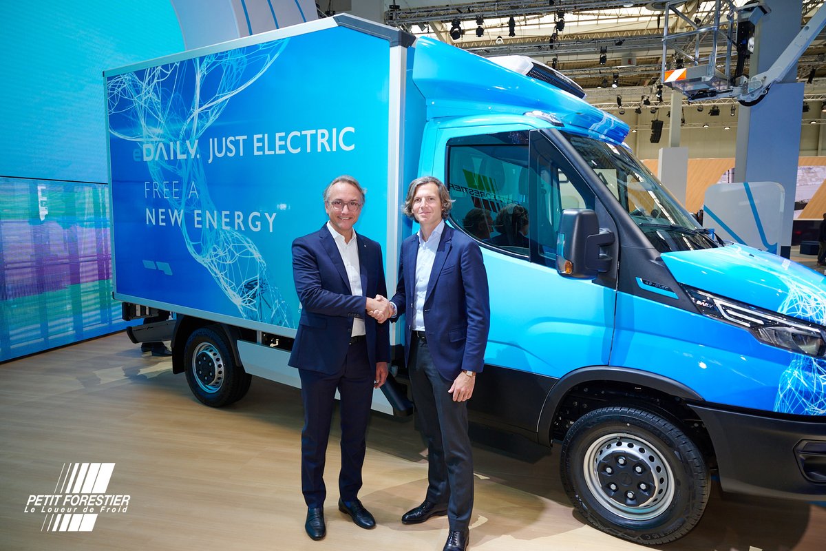 Le eDaily vient compléter la gamme de véhicules électriques <a href="/PetitForestier/">Petit Forestier</a> !
Le groupe Petit Forestier vient de signer un protocole d'accord avec <a href="/IVECO/">IVECO</a> pour la fourniture de 2 000 eDAILY à l’horizon 2026. Livraison des 200 premiers véhicules attendue pour fin 2023.
