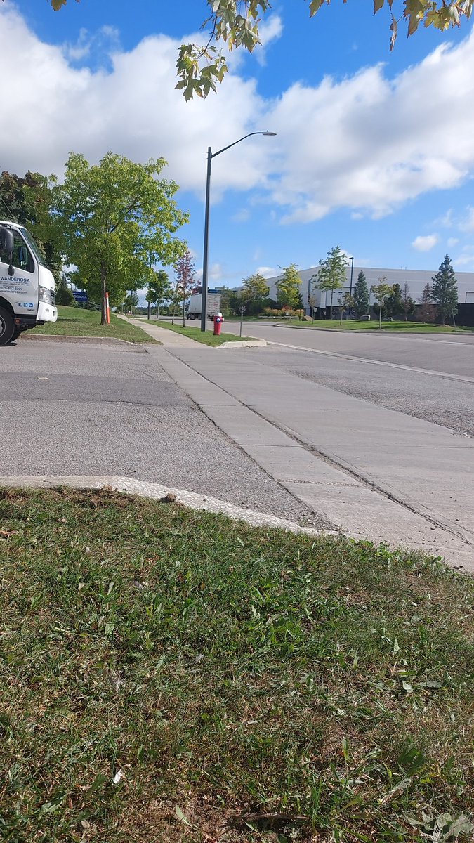Renallis's tweet photo. Good morning all! Yous are fantabulous! Hope web done has a great day. #Canadiansunshine ๐จ๐ฆ๐๐โค๏ธ https://t.co/ssycMC7wb1