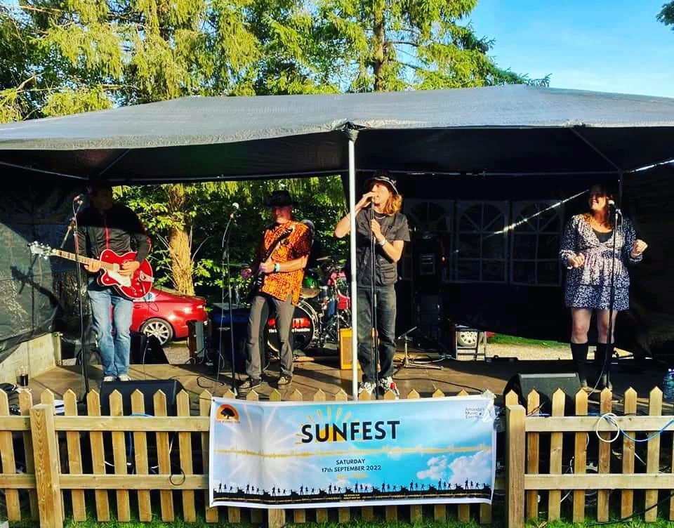 Funky Nature tweet media