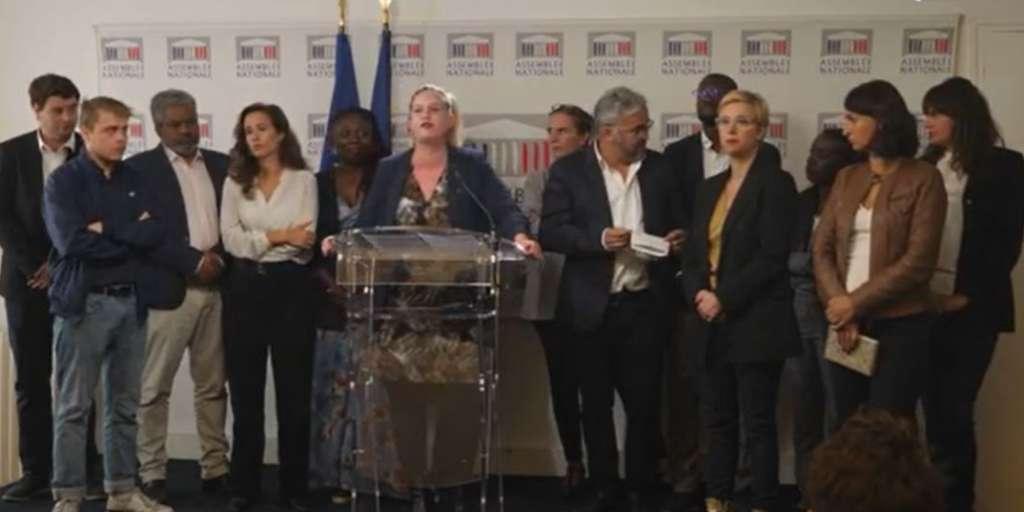 Le_NouvelObs's tweet photo. Critiquée au sein de la Nupes sur l’affaire Quatennens, LFI assume « tâtonner » sur une question « complexe » https://t.co/AD1H1oiTXg https://t.co/k8UtKMZYj8