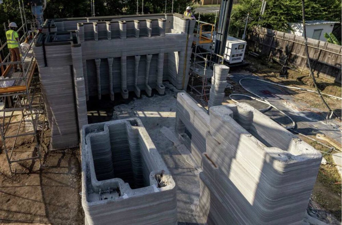 The first 2 story 3D printed concrete house in the US is being constructed here in Houston! Looks pretty cool… #3DPrinting
