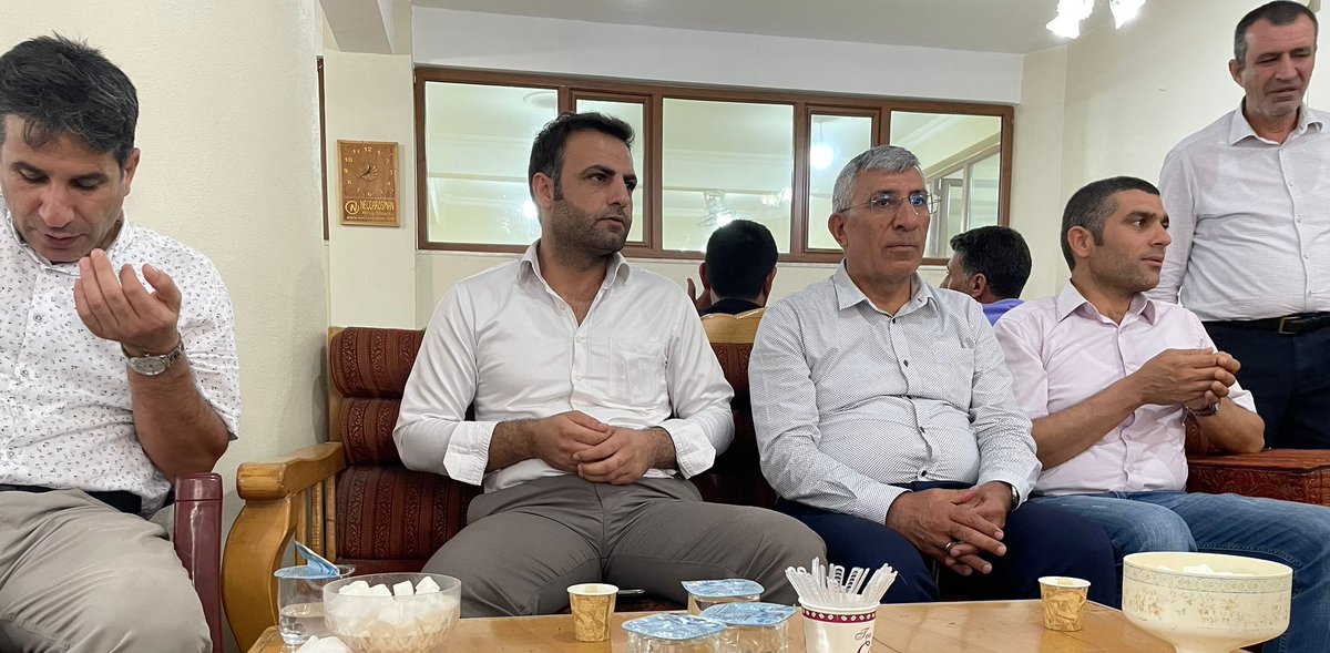 gelecek63's tweet photo. İl Başkanımız, YKurulu Üyelerimiz ve Haliliye İlçe Başkanımız Polat Ailesinin taziyesine katılarak başsağlığı dileklerini ilettiler. Allah Rahmet Eylesin. https://t.co/g0ZEohmKlW