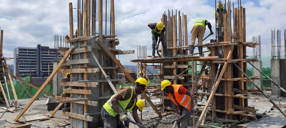 CentumRE's tweet photo. we are progressing remarkably well with @CascadiaKE apartments @TwoRiversSocial city. When complete residents will be treated to a lush green landscape surrounding the development.
Schedule a visit by calling us on 0700 299 999 or emailing sales@tworivers.co.ke.
#LifeAtTwoRivers https://t.co/WWw4ZXPhjC