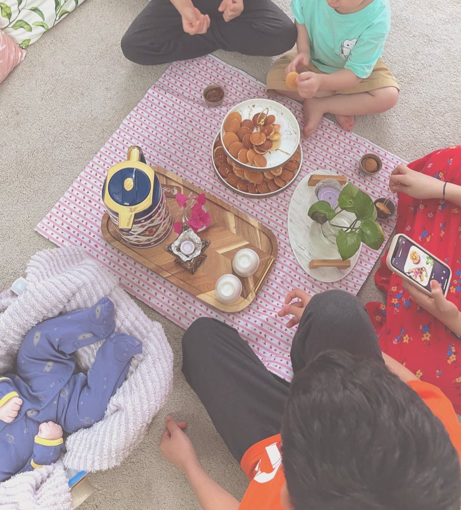noodeah92's tweet photo. أن تصبحي " أم " يعني أن تكتشفي قوة لم تكوني تعلمين إنها لديك ، أن تصبري صبراً لم تكوني تعرفينه ، أن يكون قلقك دايم وحبك غير مشروط 🫶🏻
#عيالي https://t.co/umMolH6mYt