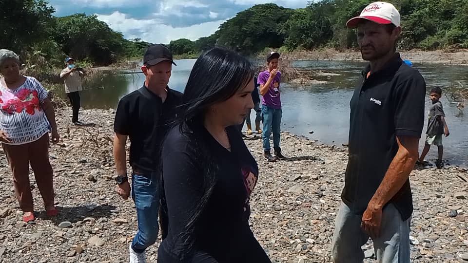 sulmeavila's tweet photo. Desde la Parroquia #Parapara Municipio #Roscio le hacemos un llamado al Gob. Nacional @NicolasMaduro @NestorLReverol @RMarcoTorres para atender el Embalse Vilchez que esta colpasado y puede generar perdidas humanas.. #ApoyemosAParapara https://t.co/zHJD2QoUf4