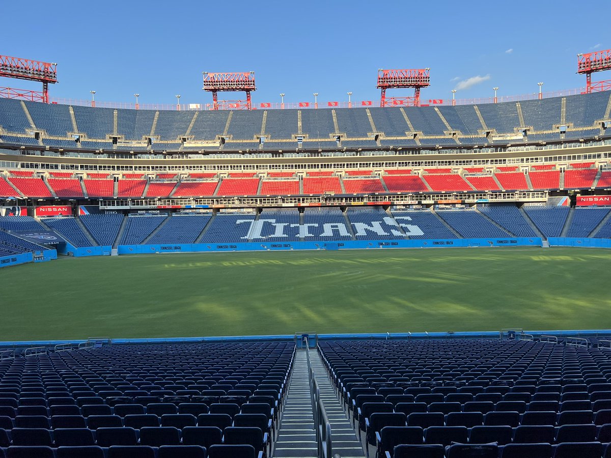 LandscapeTurf's tweet photo. Great kickoff to our WSC/LSI/TBS/WSI EOP meeting in Nashville. Back stadium tour of Nissan Stadium to start the week’s events #eop #sales #MusicCity #Titans #turfbusiness https://t.co/5OfnFFuL8t