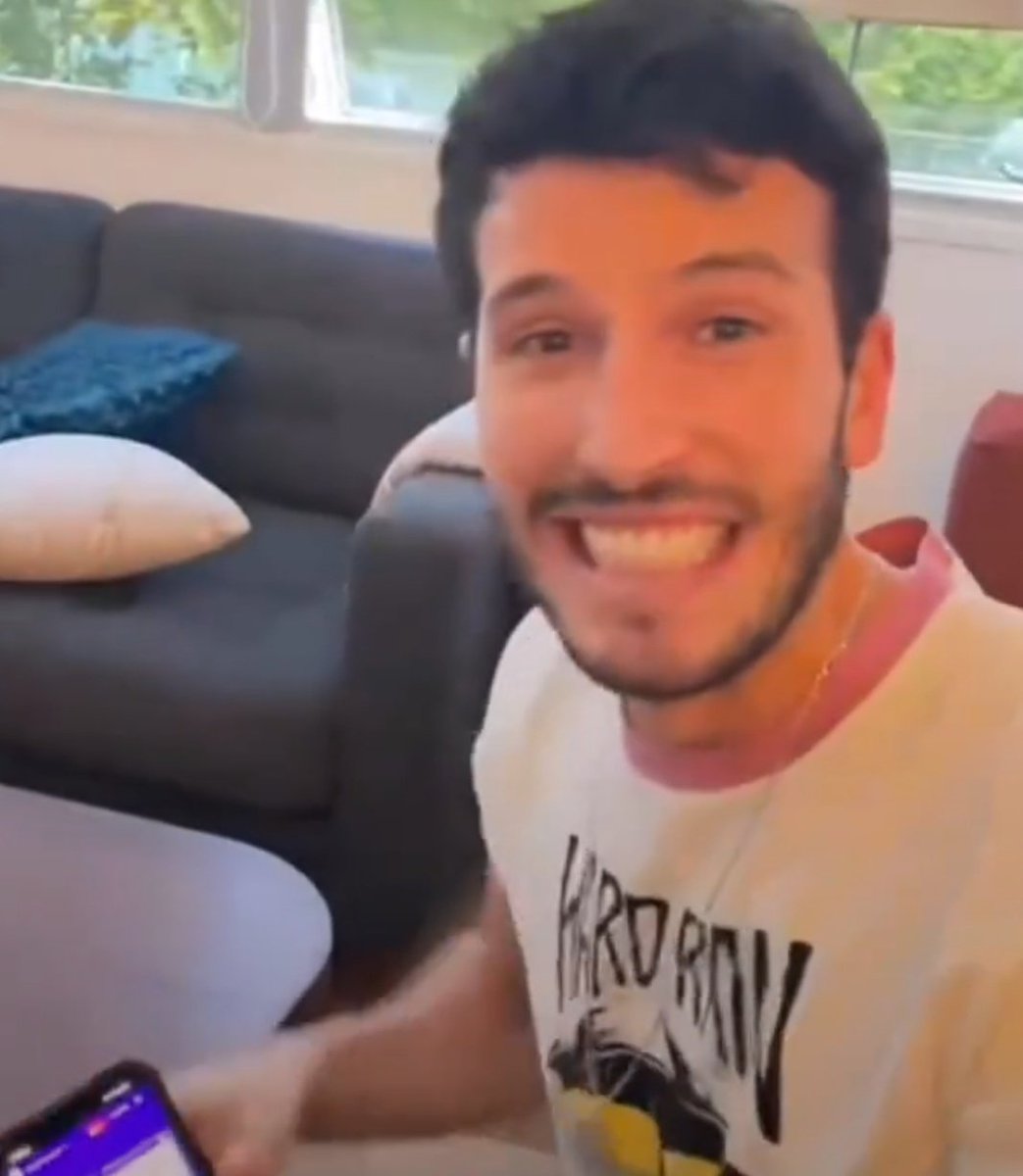 jmorganvibes's tweet photo. Amo verlo feliz 🥺🫶🏻 hermosooooo mío lo super mereces 🤍🤍 @SebastianYatra https://t.co/vv2ZvE6XAb