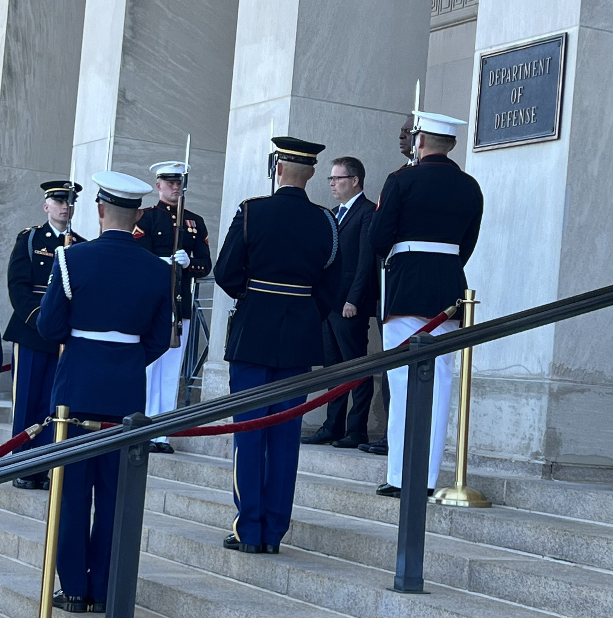 Forsvarsdepartement on Twitter: